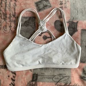 Lululemon Size 6 Sports Bra